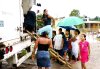 Habitantes de Villahermosa, desalojaron sus hogares tras el desbordamiento del río Carrizal.