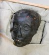 La momia lució cara y estrenó atuendo y ubicación nuevos cuando justo se cumple el 85 aniversario del descubrimiento de su tumba por el británico Howard Carter.