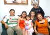 05112007
Fernanda lució acompañada en su fiesta de cumpleaños por su mamá Cinthia, sus abuelos Manuel y Margarita Nava y sus tíos Ricardo y Yadira.