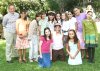 13112007
Bárbara en la compañía de sus amigas Beatriz, Adriana, Pamela, Astrid, Cecy, Carolina, Sofi, Ema, María; primas Estefanía y Cecy y su hermana Regina.