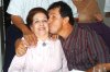 08112007
Con todo el respeto y amor que le merece, Enrique Peña Abusaid felicita a su mamá.
