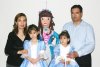 15112007
Germán Campos López y Aída Frías de Campos organizaron una piñata para festejar a sus hijas Marcela Alejandra y Ana Sofía por cumplir cinco y tres años de edad respectivamente.