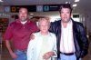 04112007
Gerardo del Toro viajó a Tijuana y fue despedido por Ana Batres y David del Toro.