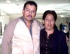 04112007
Mayela Villarreal despidió a Luis García en el aeropuerto.