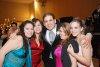 18112007
Ronnie Treviño, acompañado de sus familiares Angelina Polvere, Jaqui Menchaca, Jesy Treviño y Jéssica Treviño.