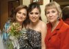20112007
Marcela acompañda de las señoras Lety Olvera y Magaly Villarreal de Ollervides.