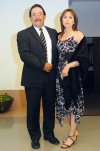 20112007
Jorge y Nora Arellano, disfrutaron de un convivio en pasada boda.