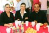 24112007
Lorena de Piña, Cecy de González y el padre Arturo Macías Pedroza asistieron a reciente inauguración en la ciudad de Gómez Palacio, Dgo,
