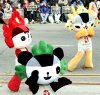 El otro miedo de los responsables del desfile eran los trastornos que pudieran ocasionar las manifestaciones anunciadas contra una carroza en representación de los Juegos Olímpicos de China, que tendrán lugar este año.