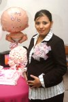 02012008
Claudia Vrginia Sandoval de Ramírez fue agasajada con una fiesta de regalos para bebé.