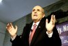 Giuliani, un hombre políticamente muy combativo, mantuvo con Hillary Clinton una dura pugna por ocupar uno de los dos puestos de Nueva York al Senado, lucha a la que tuvo que renunciar tras serle detectado un cáncer de próstata en 2000.