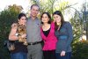 07012007
El festejado acompañado de su esposa Susana y sus hijas Susy y Marián Murra.
