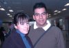 15012008
Ana María Hurtado llegó procedente de Colombia y la recibió Nicole Balo.