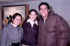 17012008
Nayeli Velasco llegó de la Ciudad de México y Patricia Burciaga le dio la bienvenida.