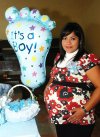 27012008
Brenda Fernández Olivas disfrutó  de una fiesta de regalos para bebé.
