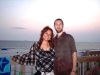 William Ryan Strickland y su esposa Paola Limones disfrutando del atardecer, en la Peninsula St. Joseph, en el estado de Florida.