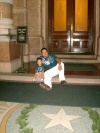 Juanito Jr y Juan en el Capitolio de Austin