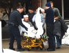 Cinco fueron enviadas en avión a otros hospitales, incluyendo una mujer con una herida en el pecho y otras dos víctimas con lesiones en la cabeza. Un paciente allí murió, dijo Komitas.