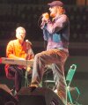 Ray Manzarek, tecladista, y Robby Krieger, guitarrista, demostraron
que el rock es el mejor rejuvenecedor
que pueda existir.