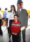 09022008
Liliana Quintero de Gilio, Arturo Gilio Hamdan y los niños Arturo y Ana Paula.