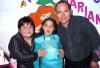 22022008
Paty Aristegui con su sobrino Emiliano Aguilera, asistieron al cumpleaños de Marian Cereceda.