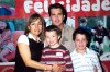 02032008
Diego acompañado de su hermano Jorge, de sus papás Sergio Villarreal y Tere de Villarreal.