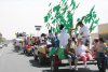 Las acrobacias de los zanqueros sorprendieron a chicos y grandes a
lo largo del recorrido.
