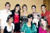 La futura novia junto a sus amigas Adelu de Hernández, Esteysi de Sada, Brenda Vara, Paty Chapa, Heidi Lazarín, Alina Amezcua, Cristina Alcalde y Ana Lucía de Morán.