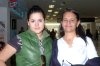 17032008
Natalia Sánchez viajó a México y la despidió Gladys Aguirre.