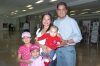 23032008
Rumbo a Los Ángeles California viajó la familia Torres. José Luis, Adriana, Paulina, Andrea y Valentina.