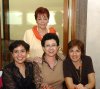 15032008
Laura Sánchez, Pascale Castro, Norma Soltero y María del Carmen Ortega, en un aniversario.
