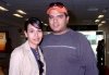 28032008
Ofelia Martos viajó a Mazatlán y la despide Jorge Núñez.