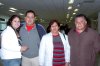 30032008
Hacia Los Cabos, se dirigieron Yéssica Dibene y Álvaro Salazar, fueron despedidos por Teresa Portillo y Carlos Salcedo.