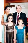 Unidos en matrimonio
Esther Garza y Tolano González con sus hijas Andrea e Isabela.
