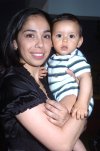 07042008
Marlene Montemayor y su bebé Natalia Nila Montemayor.