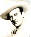 Su nombre completo era José Pedro Infante Cruz, es el actor y cantante más famoso de la Época de Oro del Cine Mexicano. También considerado ídolo del pueblo y uno de los más grandes representantes de la música ranchera. Nació el 18 de noviembre de 1917 en Mazatlán, Sinaloa, México. Se crió desde niño en Guamúchil, Sinaloa y es por ello conocido como el ídolo de Guamúchil.