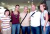 16042008
Érick Gámez y Gary Jordan viajaron a Canadá, y fueron despedidos por Gabriela Alvarado, Karla Gámez y Pamela Yáñez.