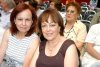 20042008
Cecilia Romo y Esperanza Romo, al igual que numerosos laguneros, asistieron a la misa del Jubileo de Oro de la Diócesis de Torreón.