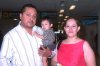 14052008
Édgar Rocha llegó de la Ciudad de México y fue recibido por Cynthia Ovalle y el pequeño Gustavo Alberto Rocha.