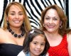 08052008
Hermosa Aholibama acompañada de su abuelita Mague Soto y su mamá Marisol.