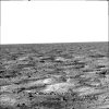 La sonda Mars Phoenix Lander, cavó un pequeño agujero para tomar muestras del suelo polar marciano, en la imagen se observa una de las bases que sostiene al robot.
