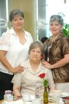 11052008
Rocío de Agüero, Emma de Torre y Estela de Reyes, festejan el Día de la Madre