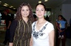 21052008
Nayely Velasco llegó de la Ciudad de México y Patricia Burciaga le dio la bienvenida.