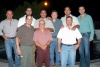 17052008
El festejado con sus amigos Memo, José Ricardo, Héctor, Sergio, Luis, Alejandro, Mario y Kenett.
