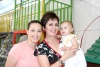 22052008
Ana Karla en compañía de su mamá Alis Gotés de Corrales y de Beatriz Mayagoitia García