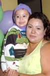 22052008
Sebastián en su fiesta de tres años, lo acompaña su mamá Dulce María Estrada