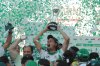 Daniel Guzmán por fin levantó el trofeo de campeón como director técnico, junto a sus jugadores en una tarde que
nunca olvidará.