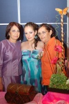 01072008
Lorena con las anfitrionas Martha Celma Hernández de Carmona y Georgina Maycotte de Galván