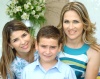 04072008
Tamara Reyes Canales acompañada de su mamá Judith Canales de Reyes y su hermanito Juan Carlos