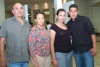 04072008
Eleazar Mendoza González, María Griselda Rosales, Elia Grissel Mendoza y Flamet Contreras Meré